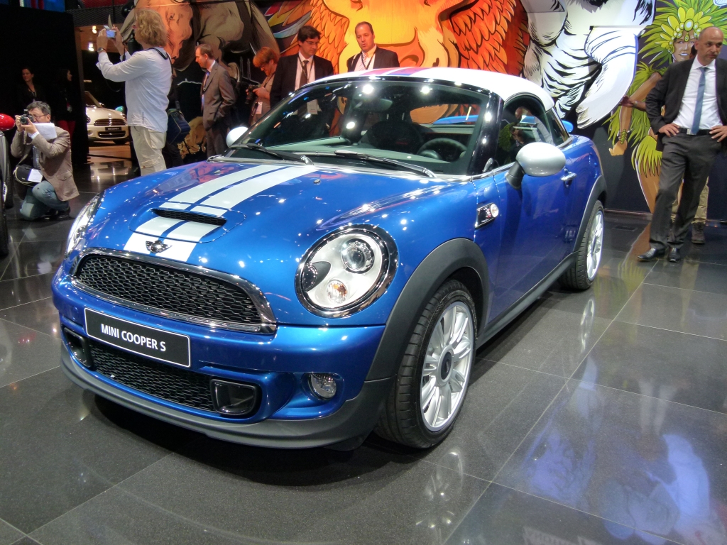IAA 2011 - Kleine und Kompakte: VW Up!, BMW i3, Fiat Panda, Toyota Yaris