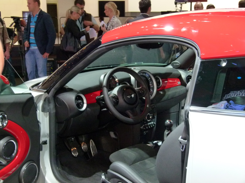 IAA 2011 - Kleine und Kompakte: VW Up!, BMW i3, Fiat Panda, Toyota Yaris