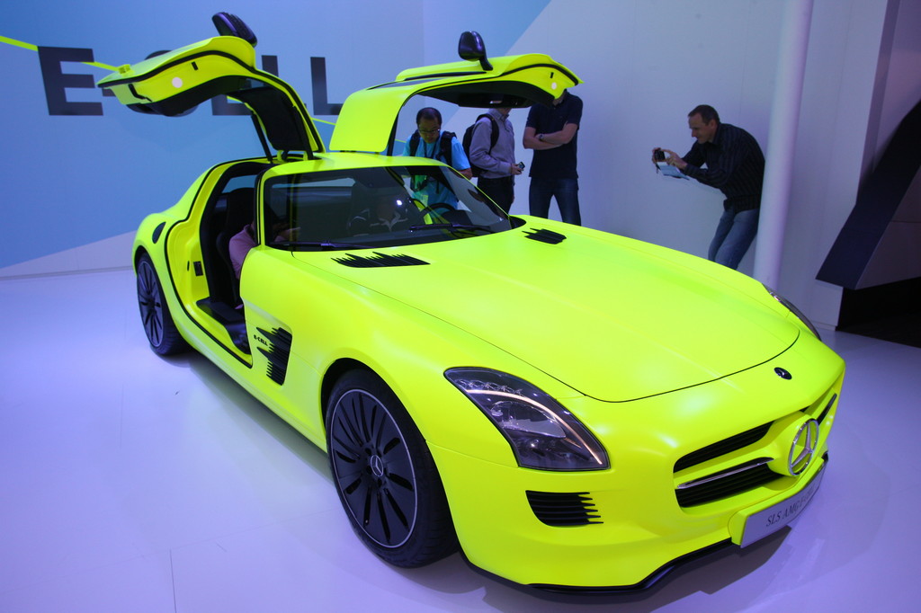 IAA 2011: Mercedes-Benz SLS AMG E-Cell bekommt Rückgrat aus Karbon
