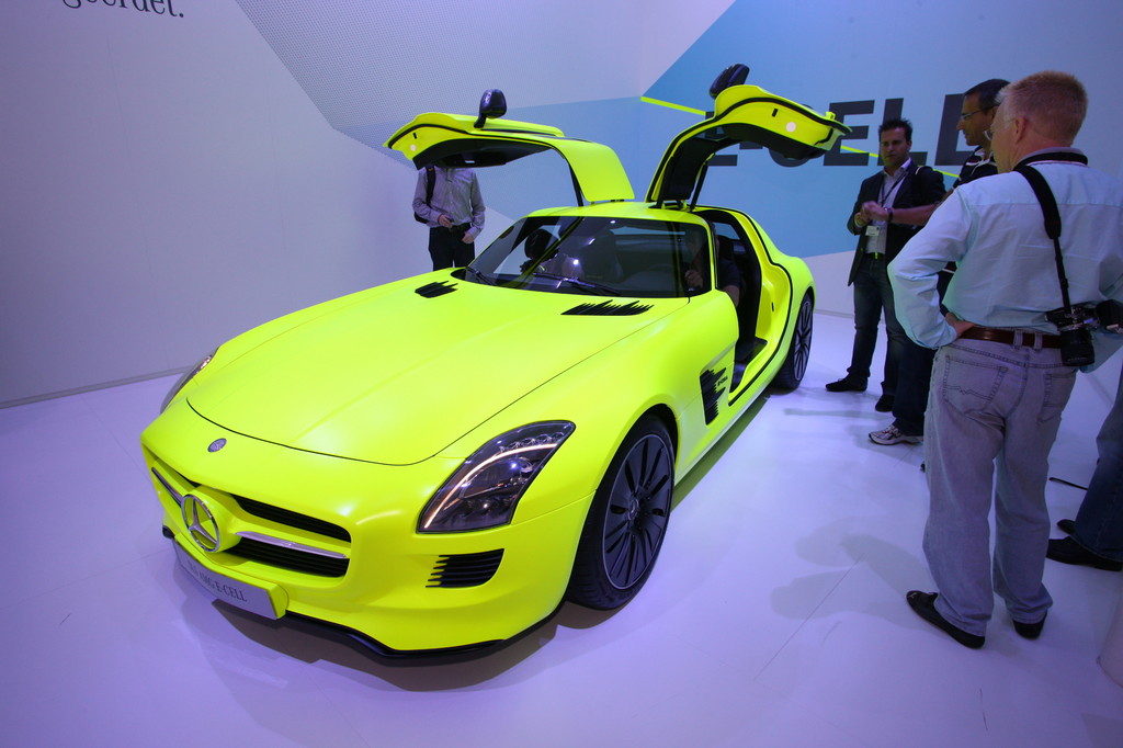 IAA 2011: Mercedes-Benz SLS AMG E-Cell bekommt Rückgrat aus Karbon