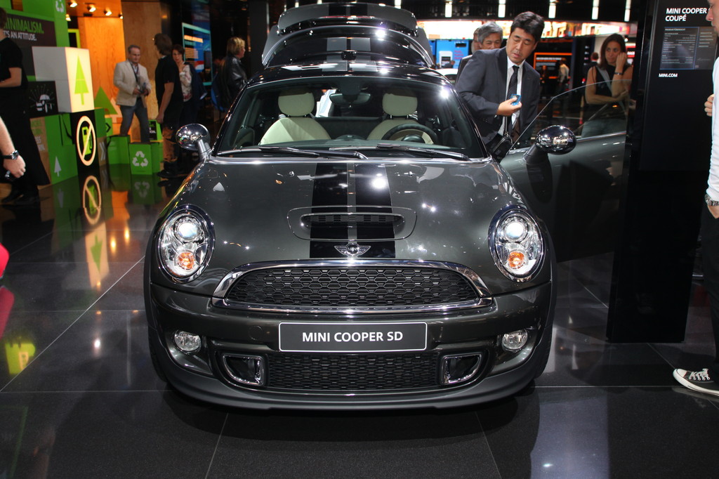 IAA 2011: Mini feiert die Premiere des Coupés