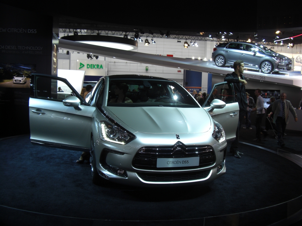 IAA 2011 – Mittelklasse: Citroën DS 5, Mercedes-Benz CLC   