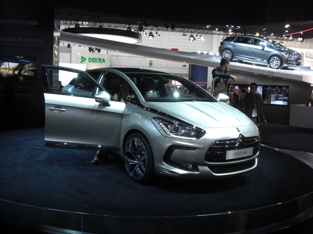IAA 2011 – Mittelklasse: Citroën DS 5, Mercedes-Benz CLC   