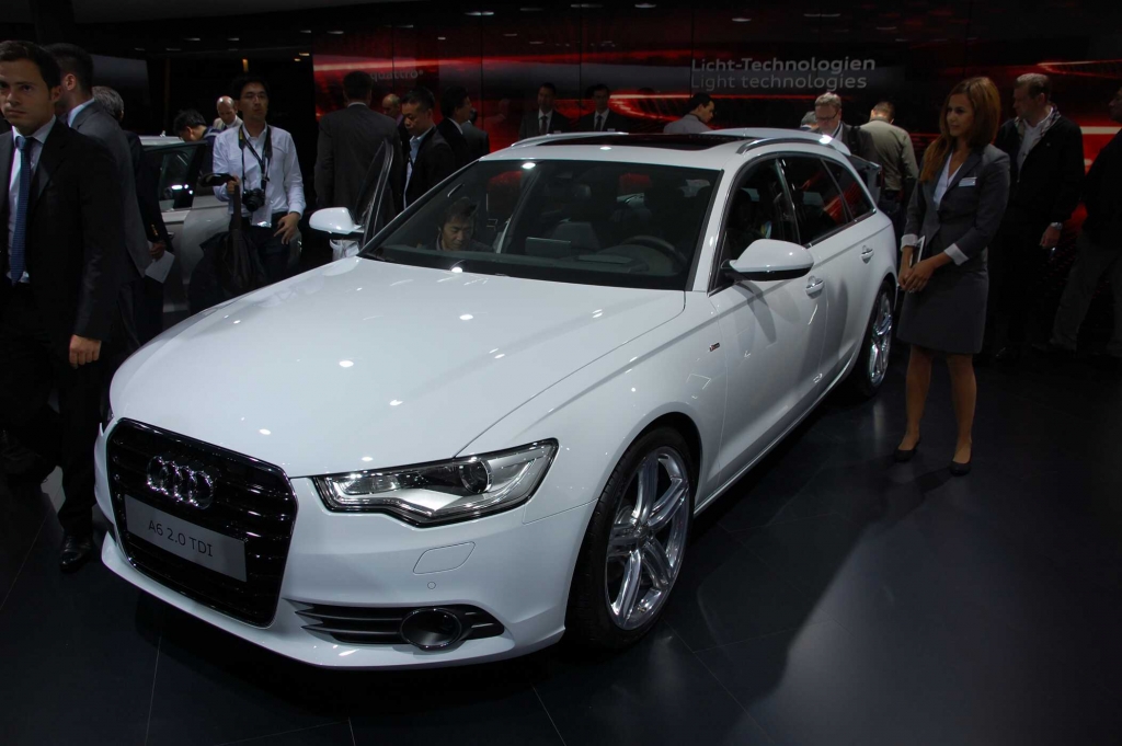 IAA 2011 – Mittelklasse: Citroën DS 5, Mercedes-Benz CLC   