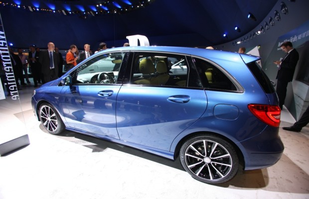 IAA 2011: Neue B-Klasse bietet mehr Beinfreiheit als die S-Klasse