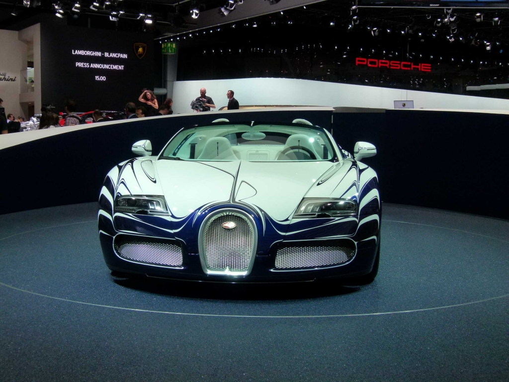 IAA 2011 – Oberklasse: Audi A8, Bentley Continental GTC
