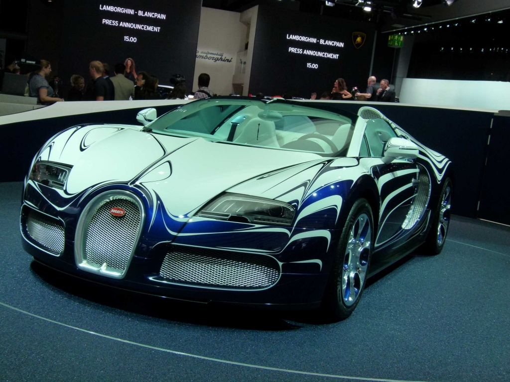 IAA 2011 – Oberklasse: Audi A8, Bentley Continental GTC