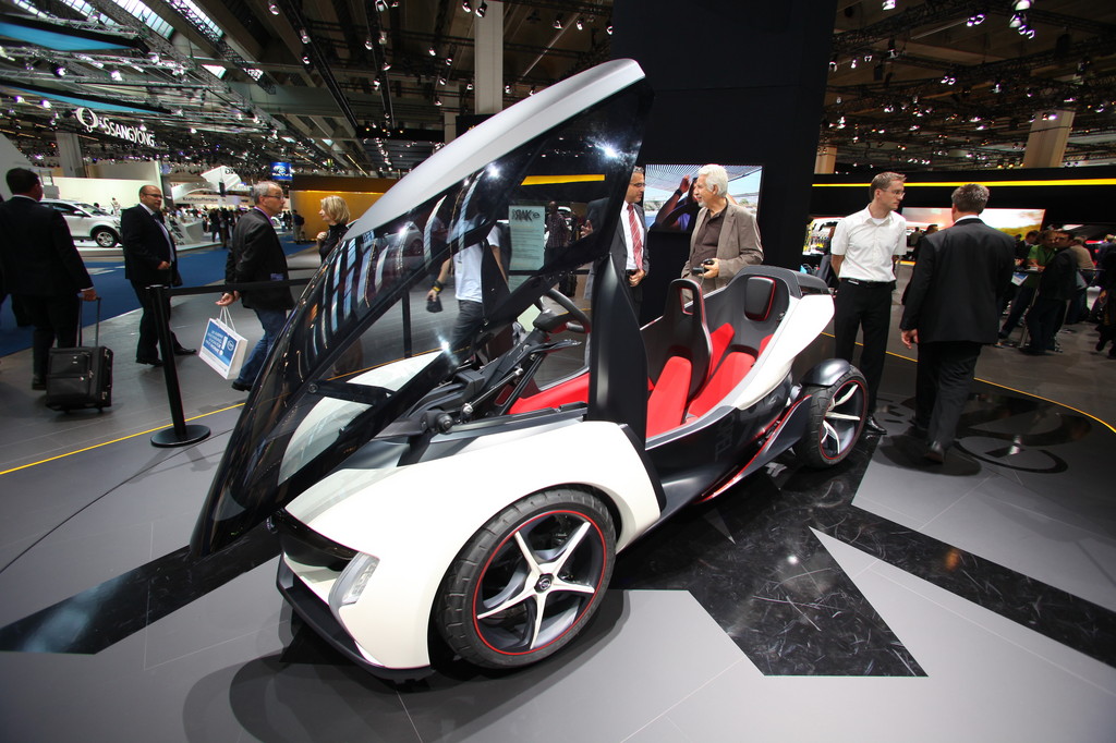 IAA 2011: Opel präsentiert Tandem-Fahrzeug Rak e