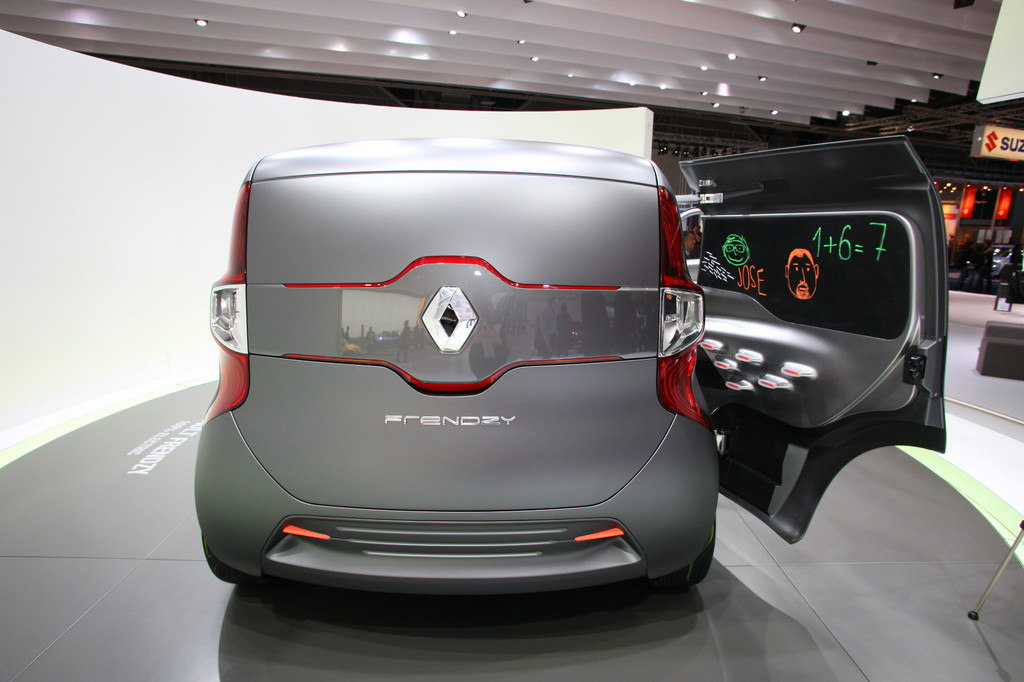 IAA 2011: Renault Frendzy für Gewerbe und Familie