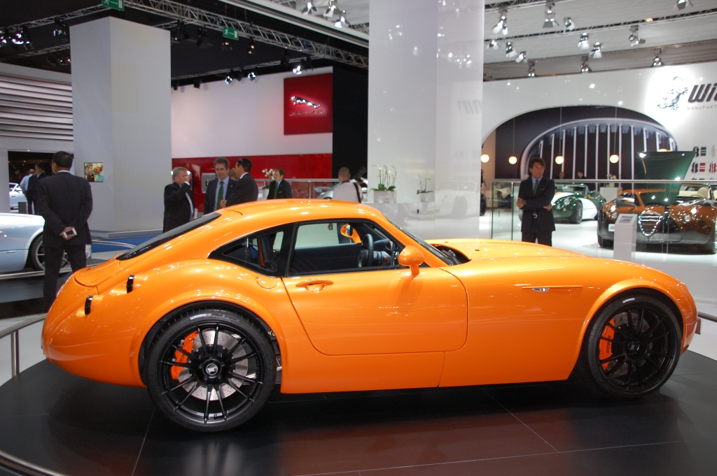 IAA 2011 - Sportler: Porsche 911, Ferrari 458 Spider