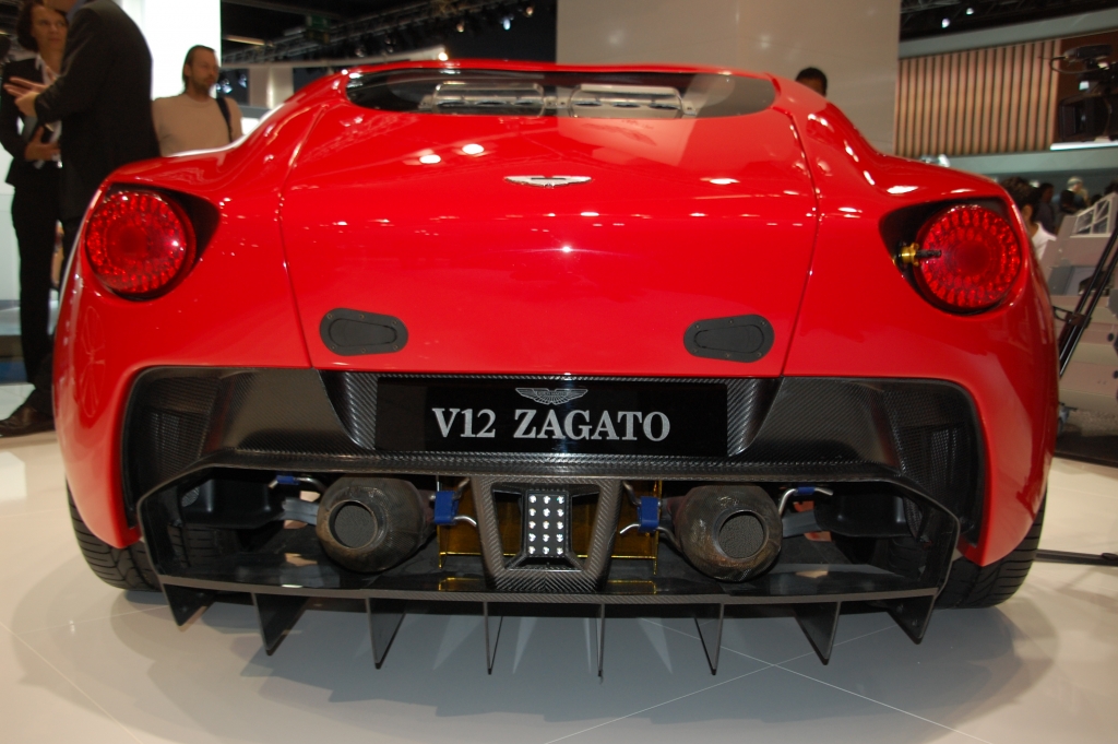 IAA 2011 - Sportler: Porsche 911, Ferrari 458 Spider