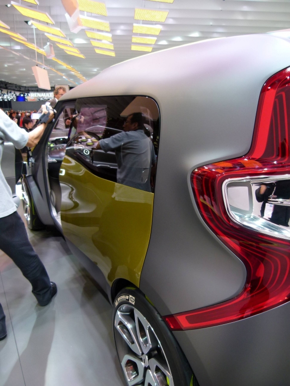 IAA 2011 - Studien: Kia Sportlimousine, Ford Evos, Audi Urban Concept, Audi A2 Concept