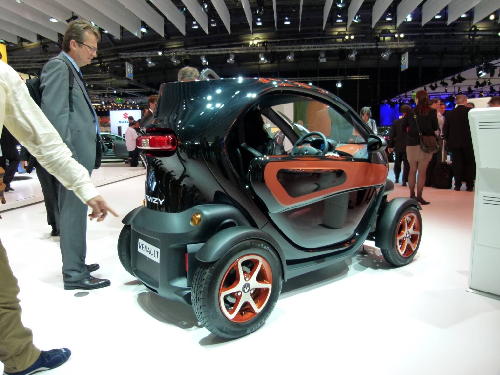 IAA 2011 - Studien: Kia Sportlimousine, Ford Evos, Audi Urban Concept, Audi A2 Concept