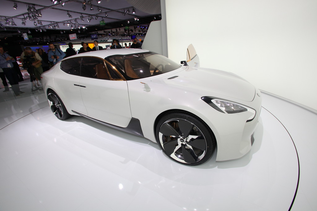 IAA 2011: Weltpremiere der Studie Kia GT