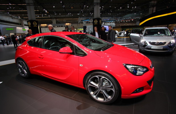 IAA 2011: Über 15 000 Vorbestellungen für den Opel Astra GTC