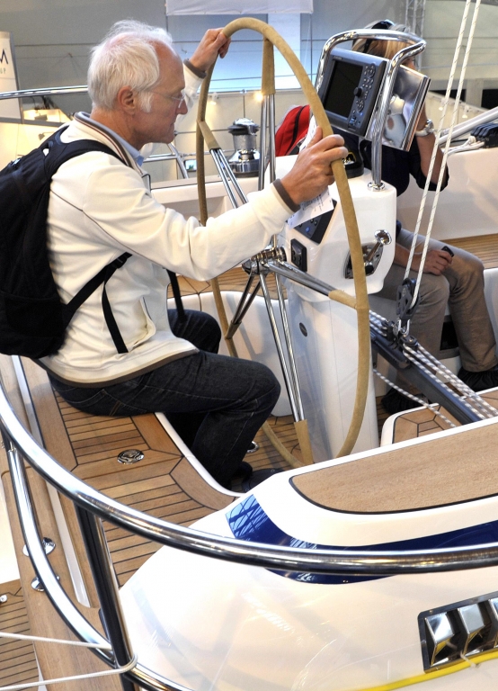 Interboot 2011: Premierenfeuerwerk auf der Wassersportmesse Friedrichshafen