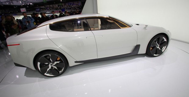Kia GT.
