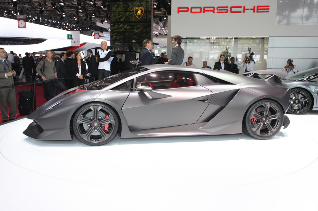 Lamborghini baut den Sesto Elemento