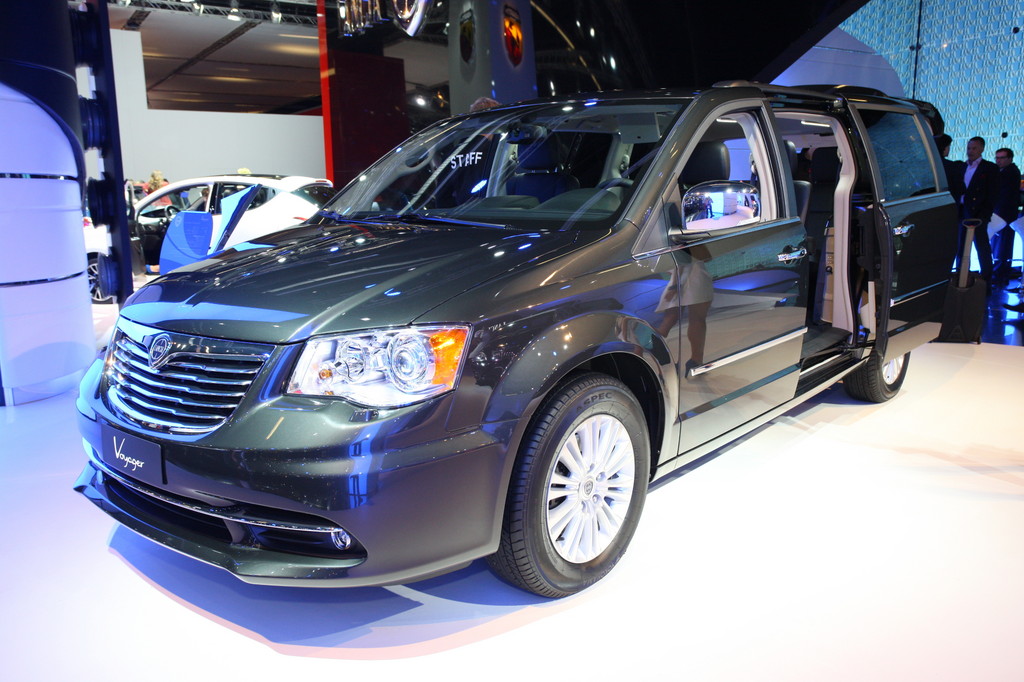 Lancia Voyager.
