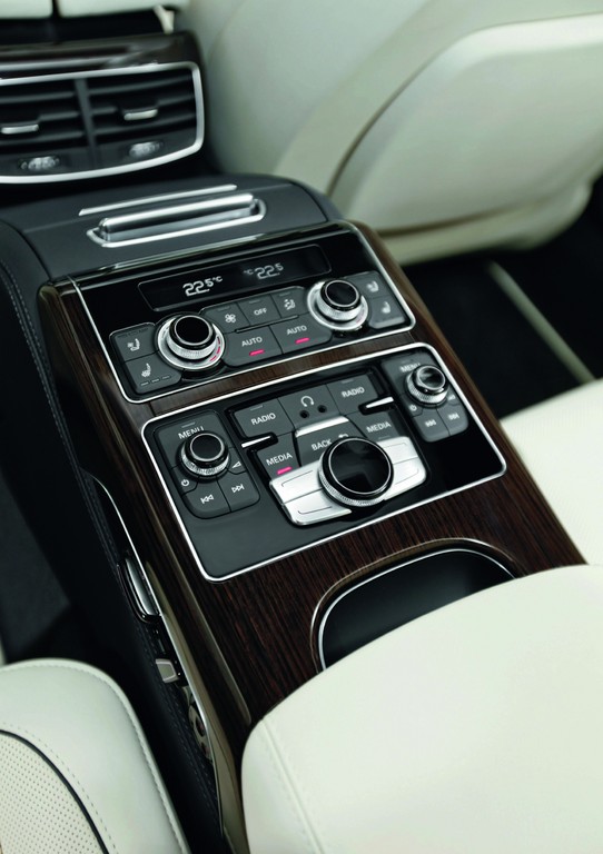Limitierte Kleinserie: Audi A8 L W12 Exclusive Concept
