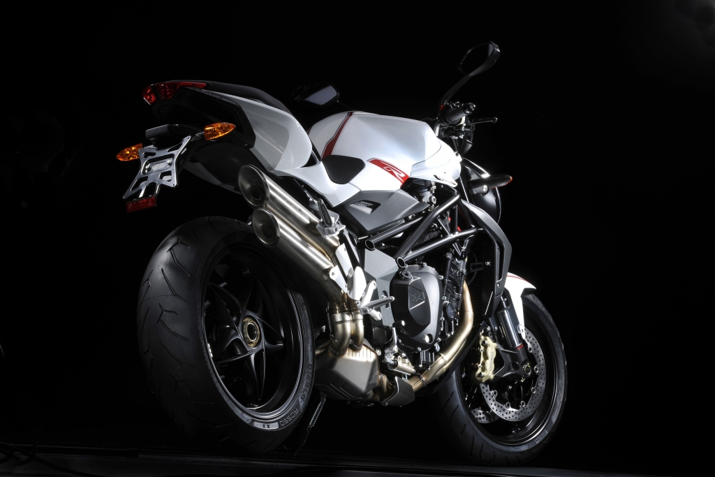 MV Agusta Brutale 920: Neues Naked Bike erweitert Modellfamilie nach unten