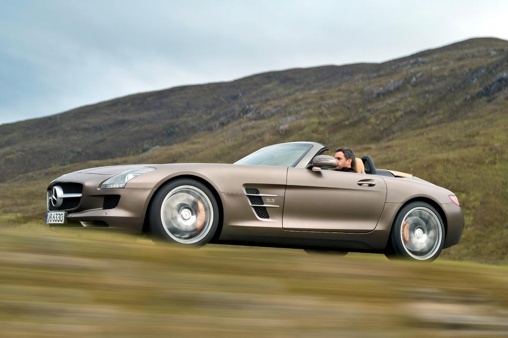 Mercedes SLS AMG Roadster: Fliegen ohne Flügel