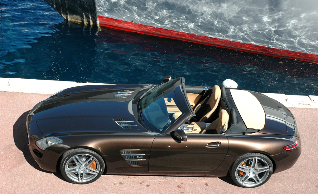 Mercedes SLS AMG Roadster, von oben gesehen.