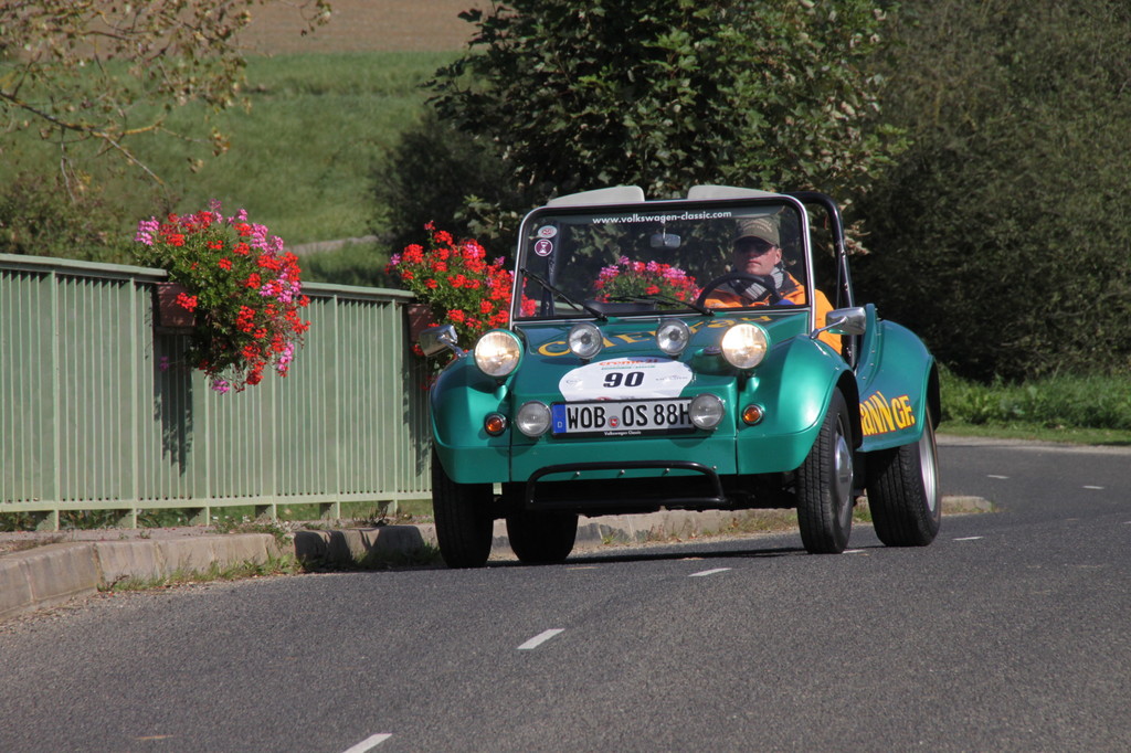 Mit Buggy und Käfer 1000 Kilometer Creme 21