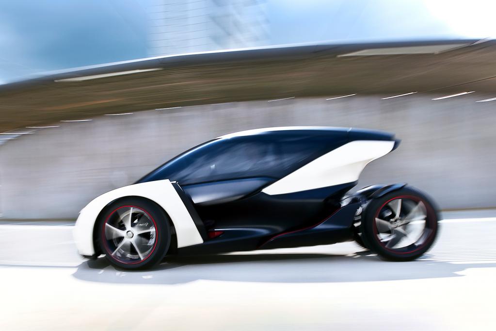 Mit einer Höchstgeschwindigkeit von 120 km/h wäre der Elektroflitzer theoretisch sogar autobahntauglich. 