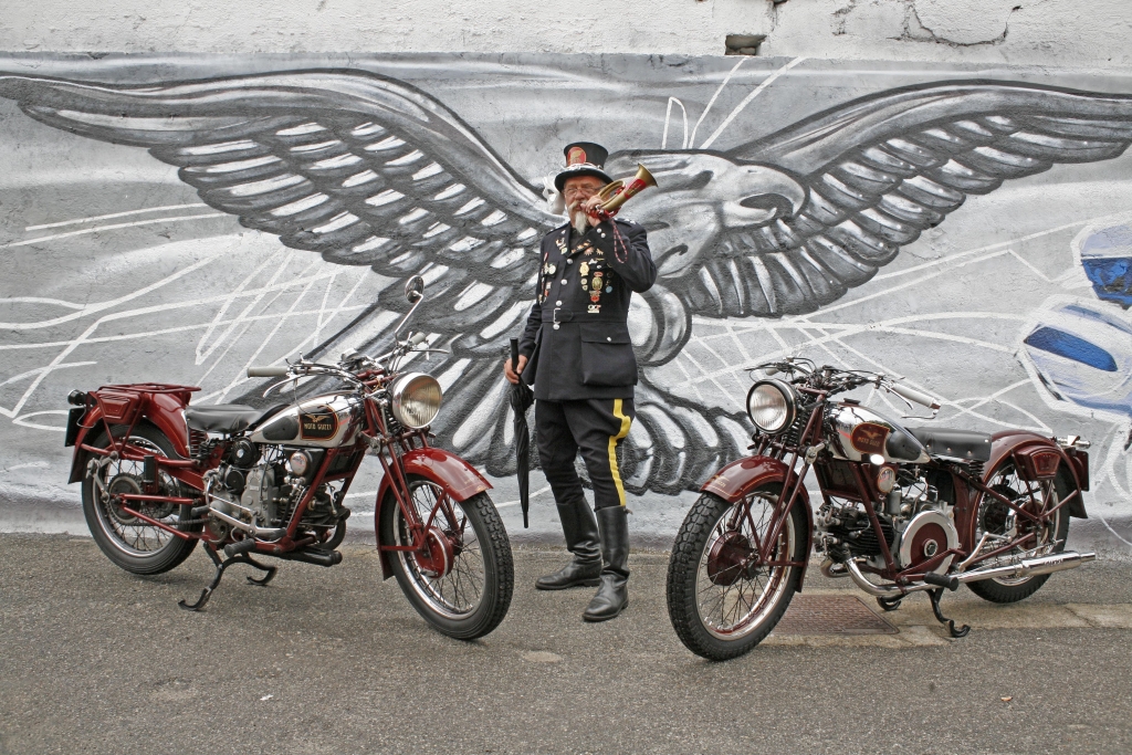 Moto Guzzi feierte 90. Geburtstag mit seinen Fans in Mandello del Lario
