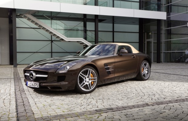 Neue Wunschausstattungen für den Mercedes-Benz SLS AMG