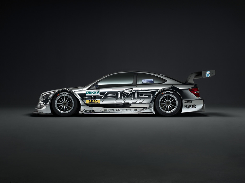 Neues DTM-Fahrzeug von Mercedes-Benz ist startklar