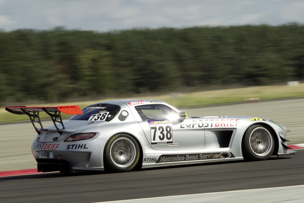 Panorama: SLS AMG GT3 - Der Flügeltürer für die Rennstrecke