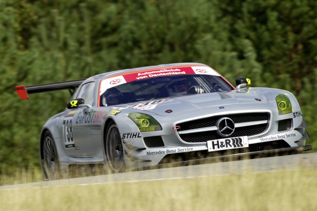 Panorama: SLS AMG GT3 - Der Flügeltürer für die Rennstrecke
