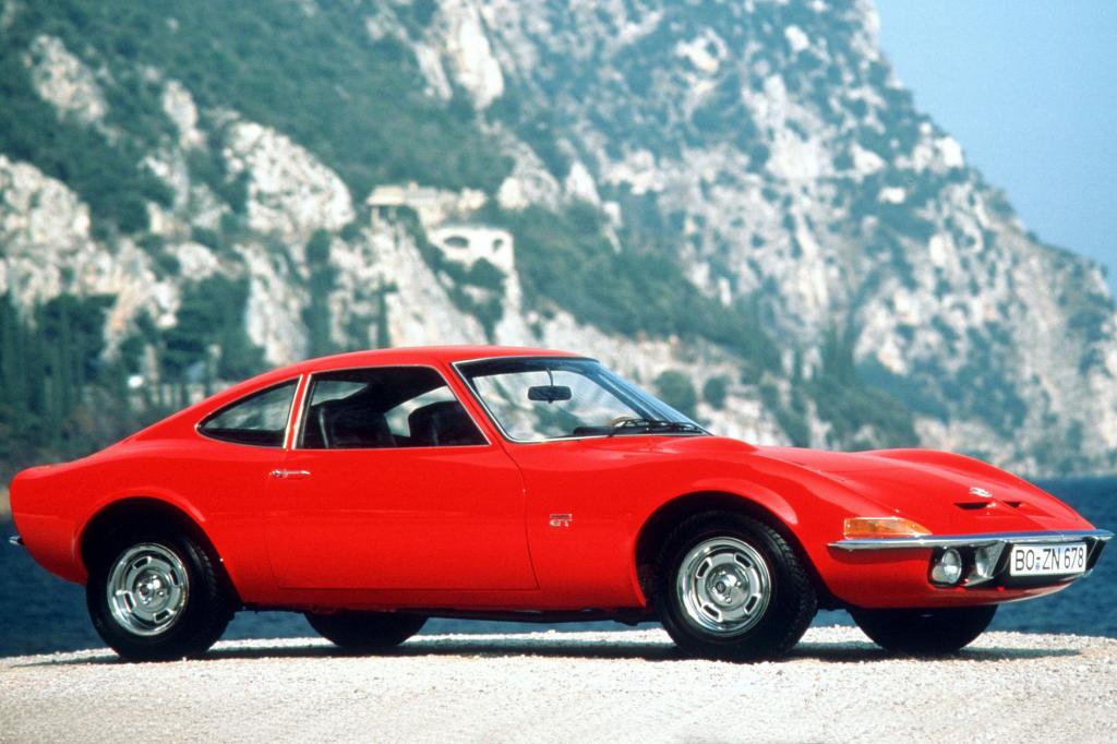 Platz 9: Der Opel GT