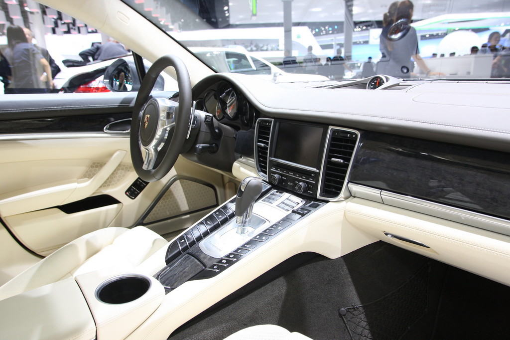 Porsche Panamera Diesel.
