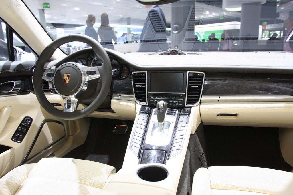 Porsche Panamera Diesel.