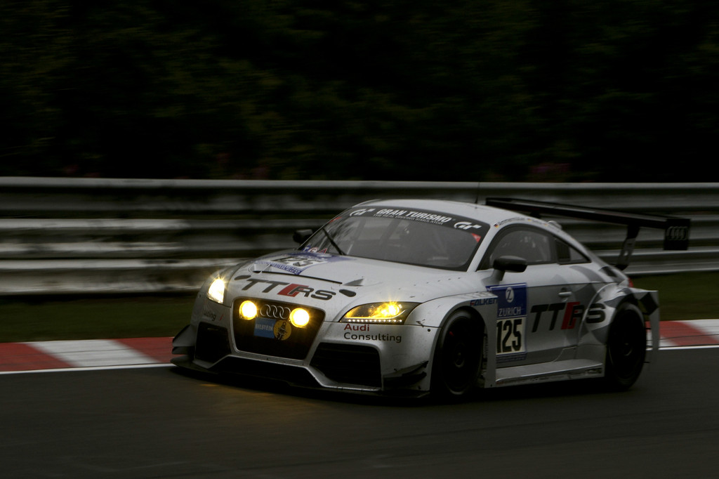 Rennversion des Audi TT RS ab sofort bestellbar