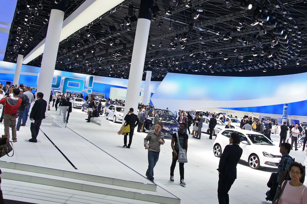 Schüler auf der IAA - Kids pro Auto