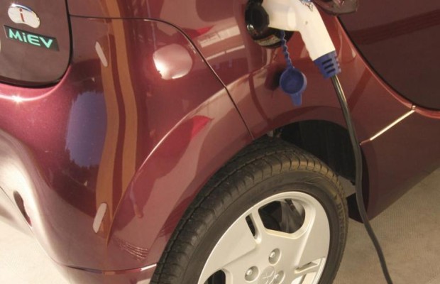 Sinkende Preise bei Ladestationen für Elektroautos