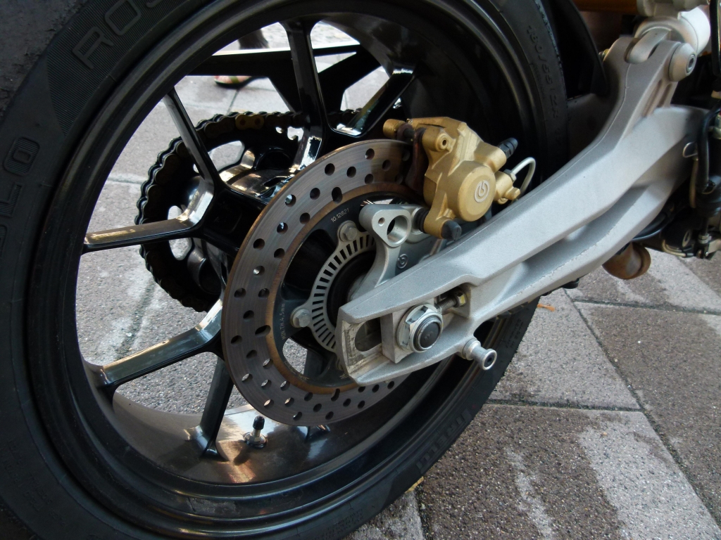 Test: Aprilia Dorsoduro 1200 ABS ATC – Ein geiles Eisen