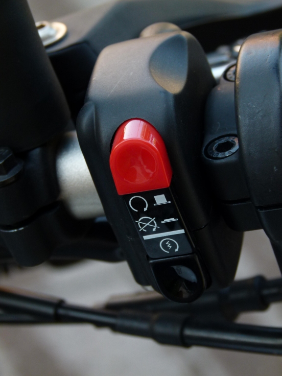 Test: Aprilia Dorsoduro 1200 ABS ATC – Ein geiles Eisen