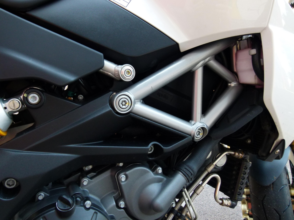 Test: Aprilia Dorsoduro 1200 ABS ATC – Ein geiles Eisen