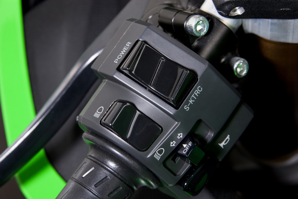 Test: Kawasaki ZX-10R - Kalte Kriegerin