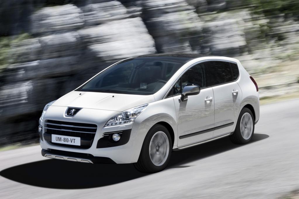 Von einem Hybridantrieb aus Diesel- und Elektromotor wird der Peugeot 3008 Hybrid4 angetrieben. 