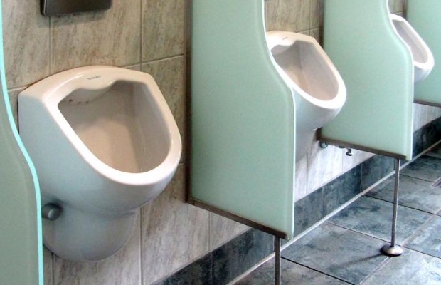 WC-Türen an Autobahnraststätten bei Dieben gefragt
