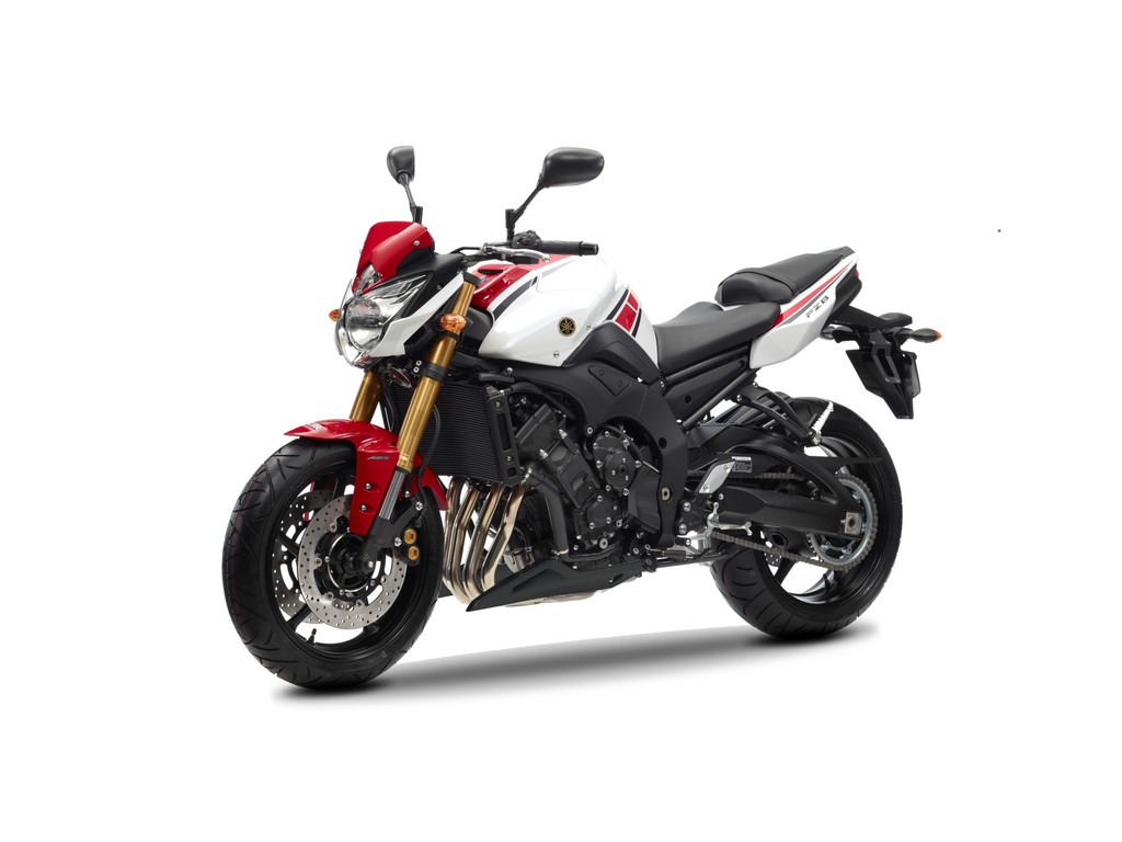 Yamaha legt rot-weiße 50th-Anniversary-Modelle auf