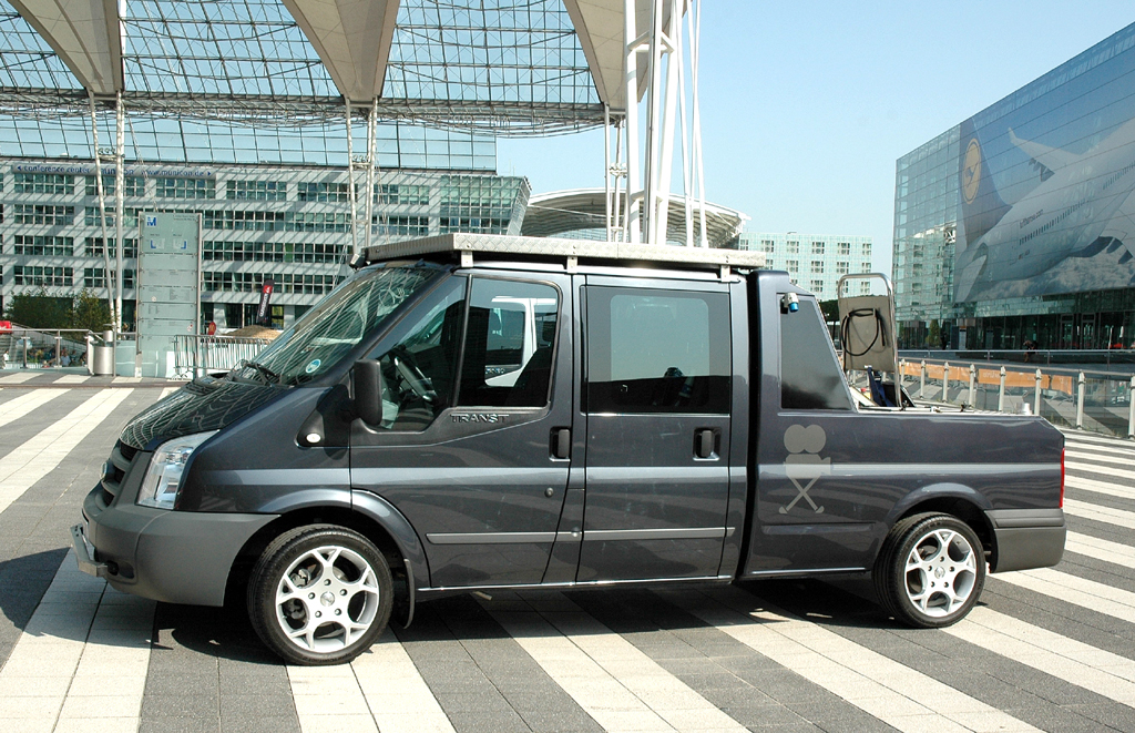 Zur umfangreichen Ford-Transit-Modellpalette gehören auch Varianten mit unterschiedlichen Aufbauten. 