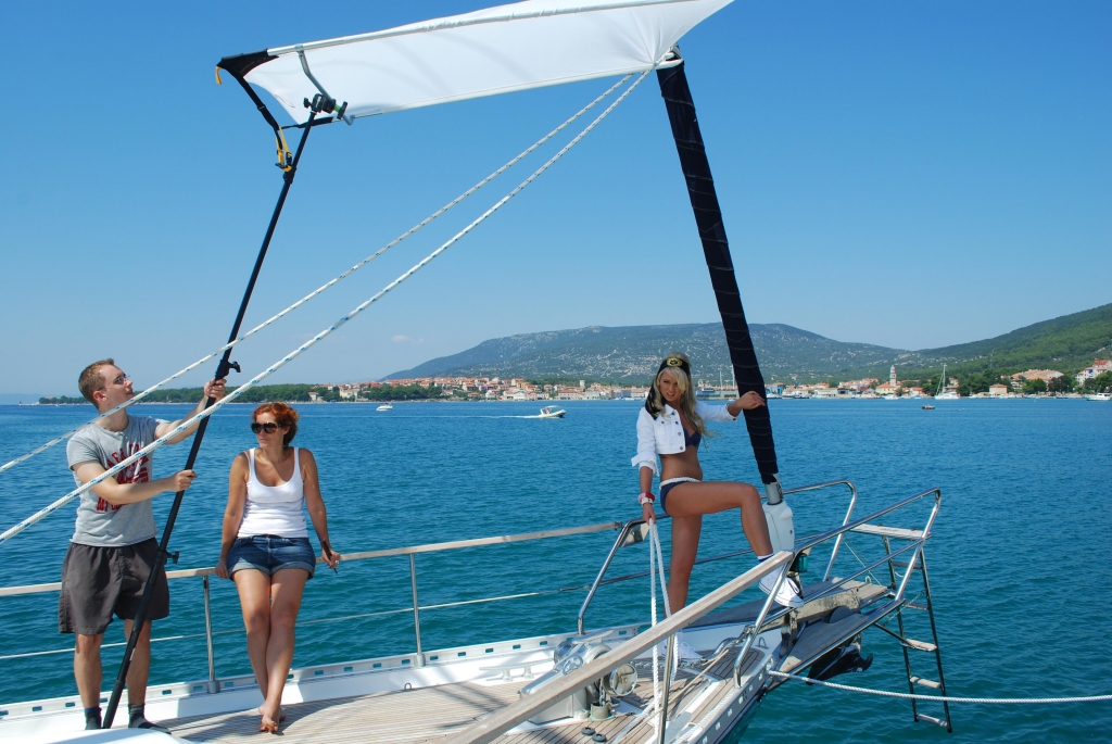 „Miss Tuning“ Mandy Lange beim Fotoshooting in Kroatien.