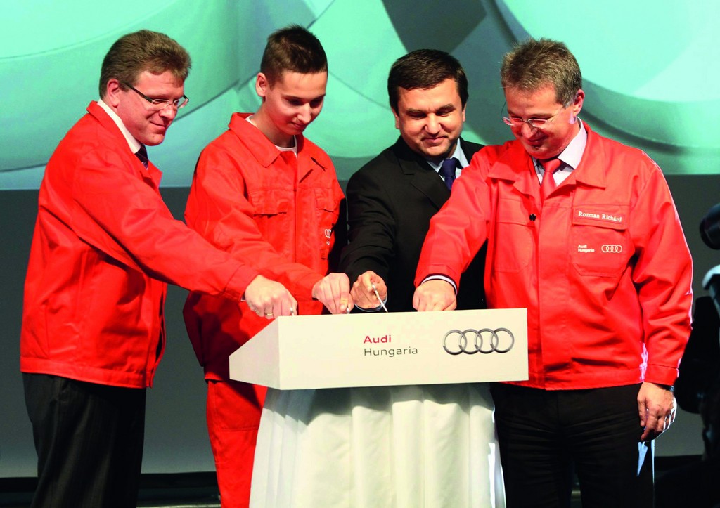 Audi Hungaria eröffnet Projekt- und Trainingscenter